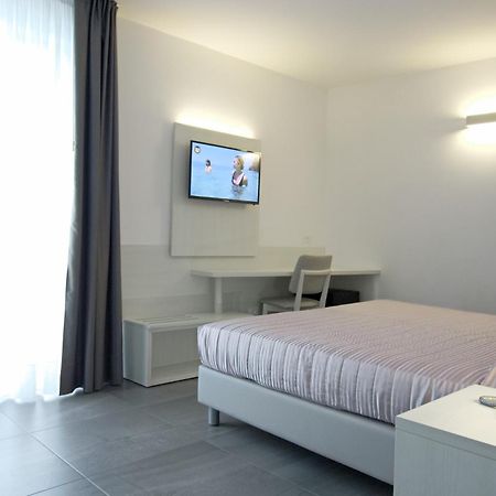 Hotel Paris Lignano Sabbiadoro Eksteriør billede