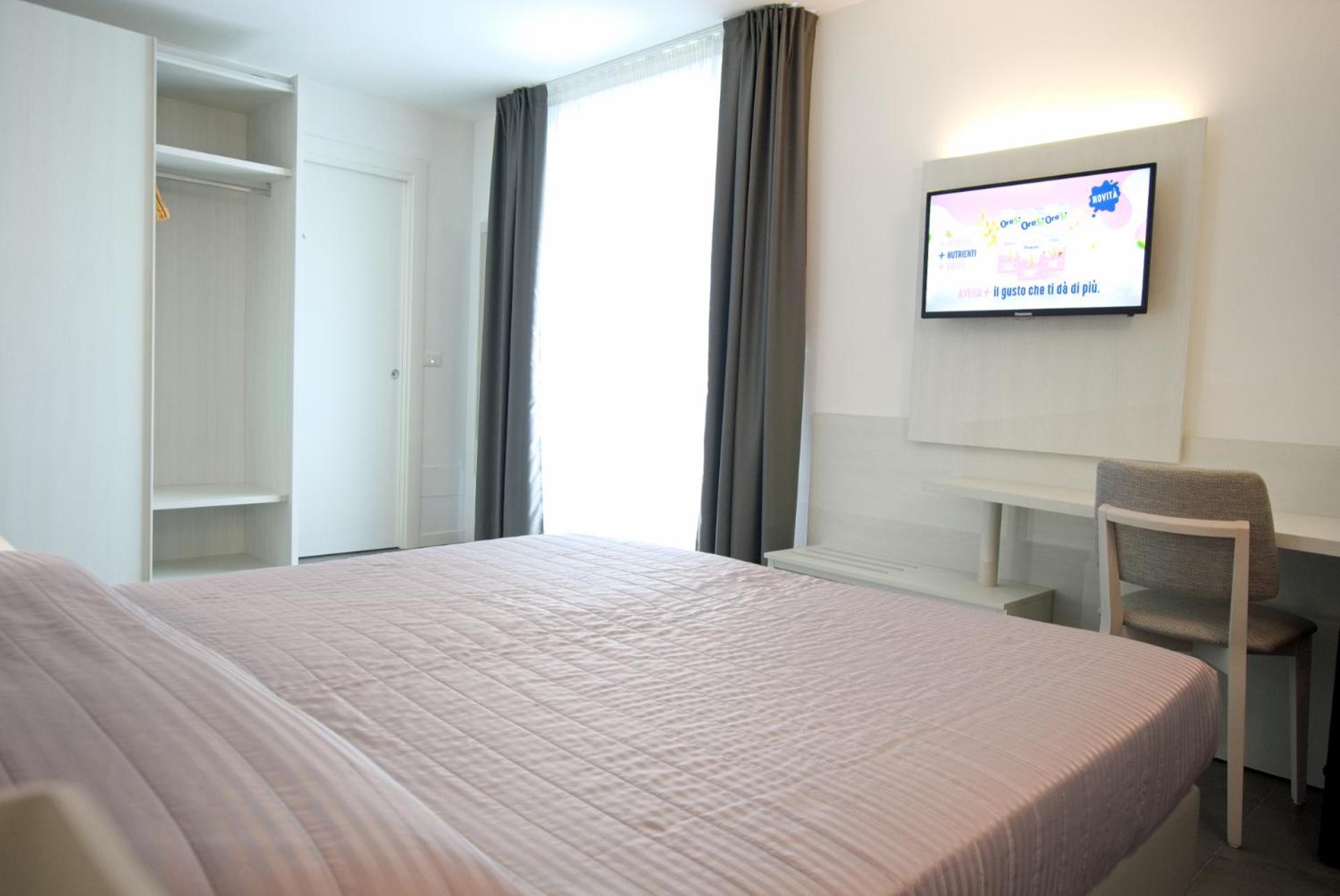 Hotel Paris Lignano Sabbiadoro Eksteriør billede