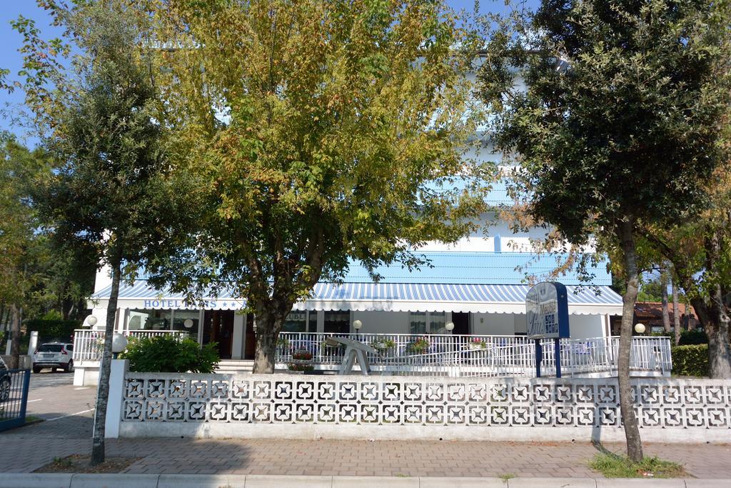 Hotel Paris Lignano Sabbiadoro Eksteriør billede