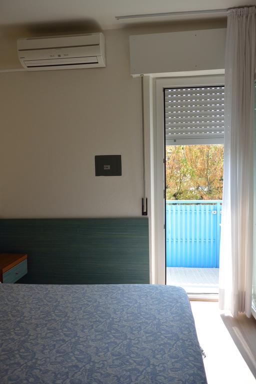 Hotel Paris Lignano Sabbiadoro Eksteriør billede